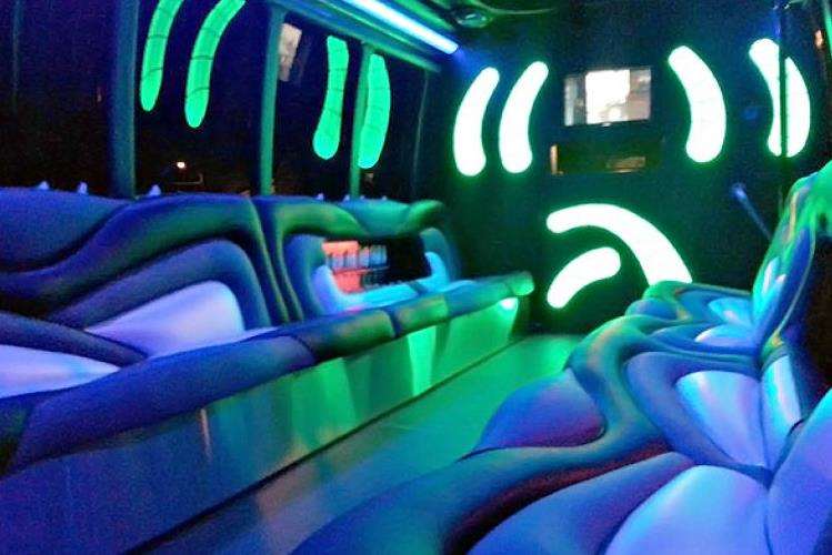 Party Buses Tualatin 